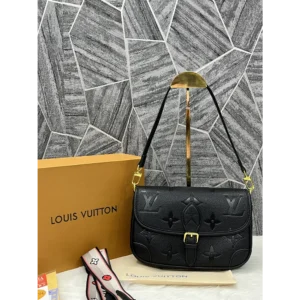 Premium Louis Vuitton Handbag For Women (RF312)