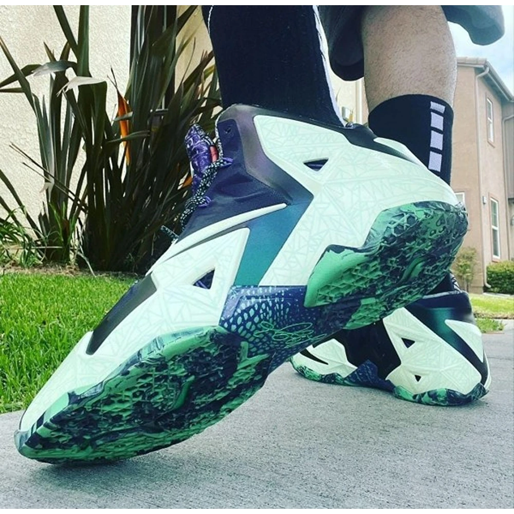 9-Nike-Air-lebron-11-gator-king-4700-2.webp