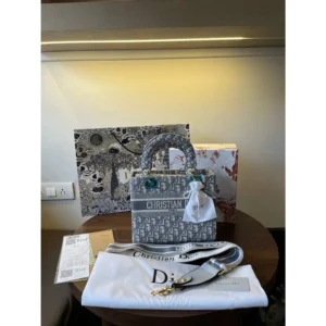 First Copy Christian Dior Handbag for Women (SL3432)