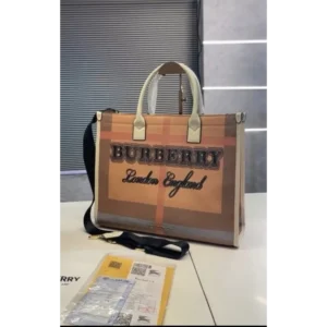 Premium Burberry Handbag For Women (SW5376)