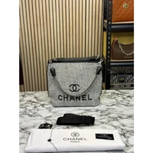 Luxurious Chanel Handbag For Women (SOS2715)