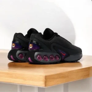 Classy Nike Air Max Dn Older Kids Black Shoes For Men (SHUB284)
