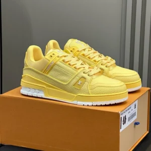 Stylish Louis Vuitton Lv Trainer Yellow White Shoes For Men (SW5759)