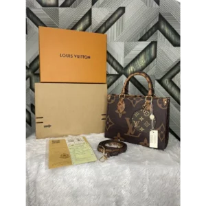 Imported Louis Vuitton Handbag For Women (LUB92)