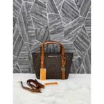 First Copy Michael Kors Handbag For Women (LUB144)