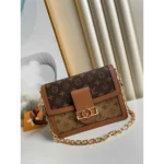 First Copy Louis Vuitton Handbag For Women (LUB155)