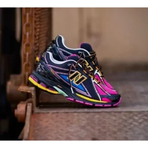 Trendy New Balance 1906R Neon Lights Shoes For Men (TS744)
