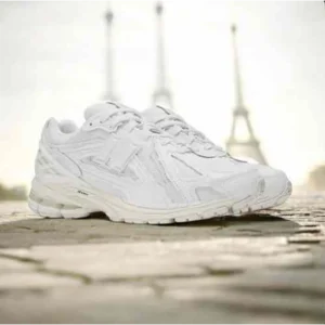 Trendy New Balance 1906d Full White Shoes For Men (SF51)