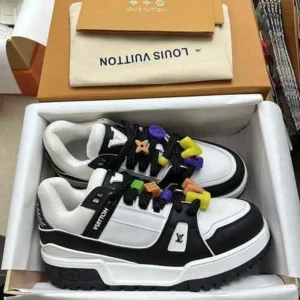 Trendy Louis Vuitton Trainer Maxi Black White Shoes For Men (SF143)