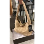 First Copy Bottega Veneta Handbag for Women (UPS104)