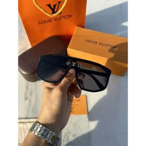 Stylish Men's Louis Vuitton Sunglasses (FF228)