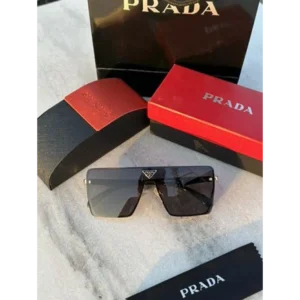 Stylish Versace Sunglasses (FF233)