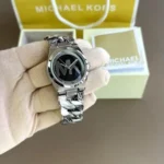 Classy Michael Kors Watch For Women (BRW321)
