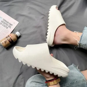First Copy Adidas Yeezy Slide (TC94)