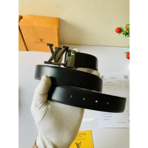 Premium Men's Louis Vuitton Belt with OG Box (SB84)