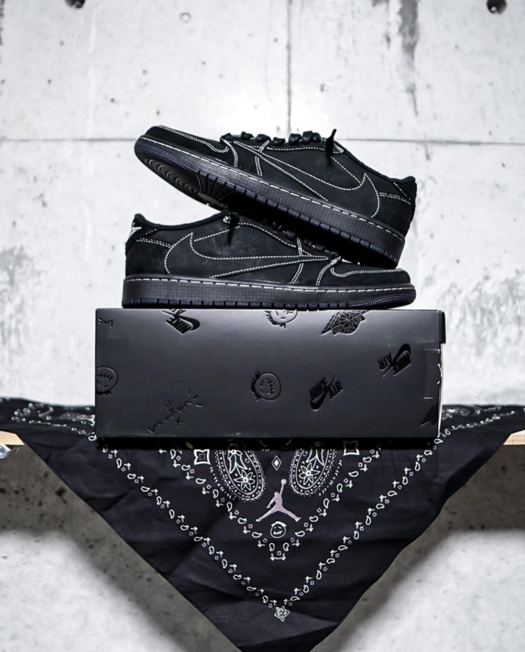 Travis Scott x AJ1 Low Black Phantom
