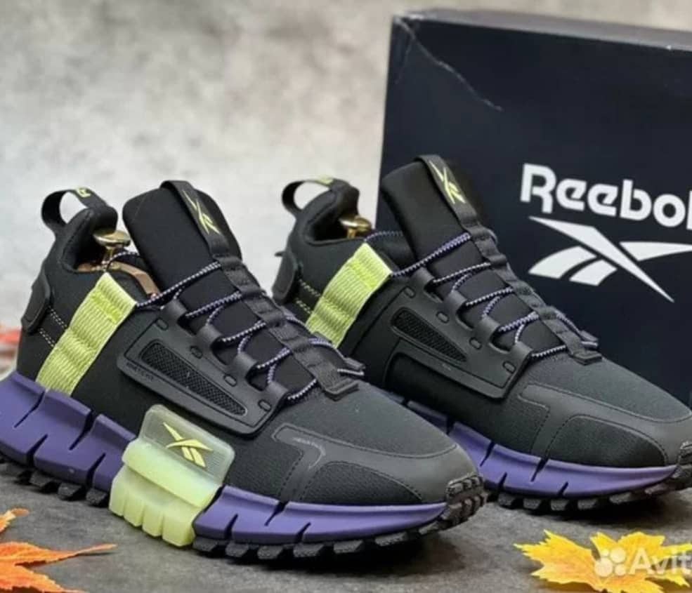 black-reebok-yellow.jpg