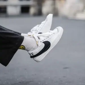 Branded Blazer 77 Low White Sneakers