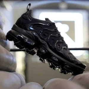 Imported Nike Vapormax Plus Triple Black Shoes For Men (SW6681)