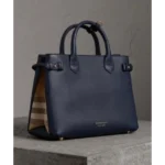 Luxurious Burberry Handbag For Women (CSO2204)