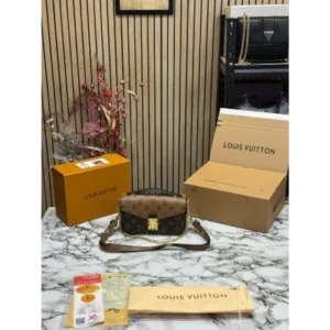 Imported Louis Vuitton Handbag (J2693)