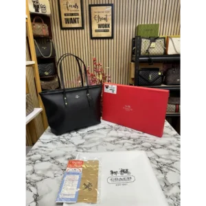 Classy Coach Handbag For Women (J1913)