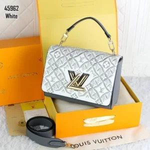 Classy Louis Vuitton Handbag For Women (J1915)