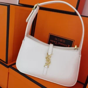 Classy YSL Handbag For Women (FT2500)