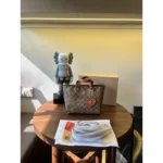 Classy Coach Handbag For Women (J1923)
