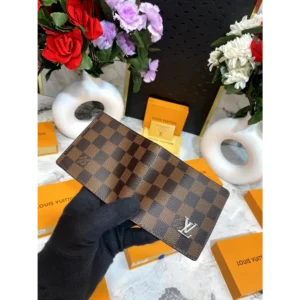 Premium Louis Vuitton Wallet For Men (CSO2583)