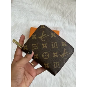 Trendy Louis Vuitton Wallet For Women (J2358)