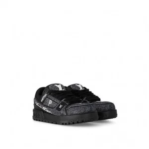 Stylish Louis Vuitton Trainer Diamond Black Shoes For Men (HOF907)