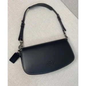 Classy Coach Handbag For Women (J1996)