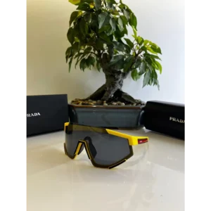 Classy Prada Sunglasses (SHH4168)