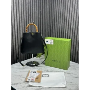 Classy Gucci Handbag For Women (J1530)