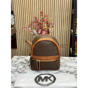 Trendy Michael Kors Bagpack (J2563)