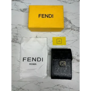 Trendy Fendi Wallet For Women (J2418)