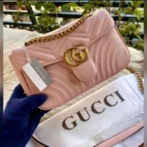 Classy Gucci Handbag For Women (J1877)