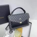 Classy Michael Kors Handbag For Women (J1757)