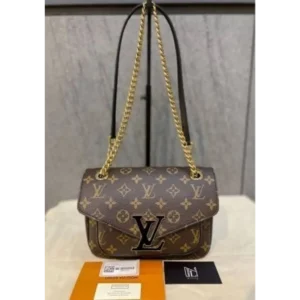 Classy Louis Vuitton Handbag For Women (J1883)
