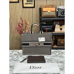 Classy Christian Dior Handbag For Women (J1547)