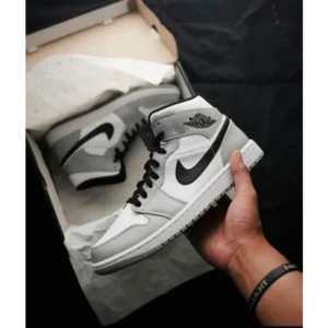 Trendy Nike Air Jordan Retro 1 Mid Smoke Grey Shoes For Men (SHUB518)