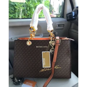 Classy Michael Kors Handbag For Women (FT2463)