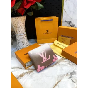 Trendy Louis Vuitton Wallet For Men (SOS549)