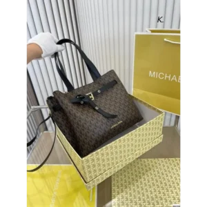 Luxurious Michael Kors Handbag For Women (CSO2198)