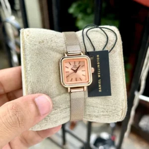 Classy Daniel Wellington Watch For Women (J2105)