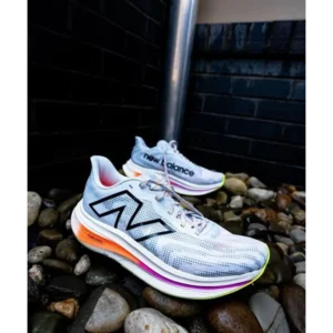 Classy New Balance Fuelcell Supercomp Trainer V2 White Shoes For Men (S1H59)