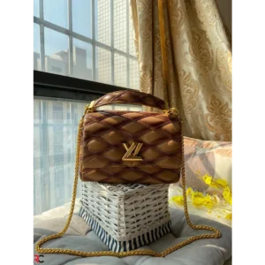 Imported Louis Vuitton Handbag For Women (LAZ1571)