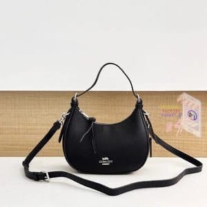 Trendy Coach Handbag For Women (LAB22)