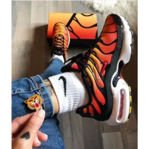 Luxurious Nike Airmax Plus Shoes For Men (SIG719)